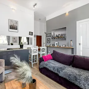  Apartment Lumina On The Market Square Near The Royal Castle